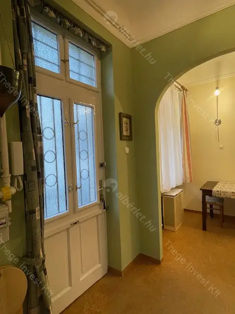 Kiadó albérlet 185000 Ft/hó áron: Budapest, V. kerület  Múzeum körút. Mérete: 33 nm, 1 szobás | Alberlet.hu - 6616910