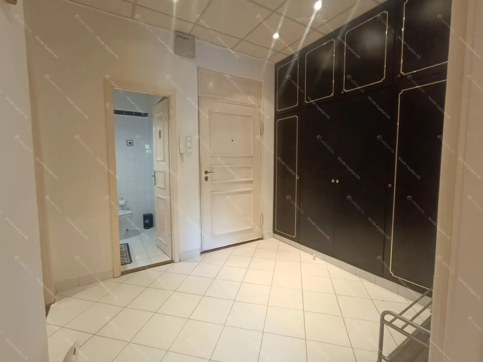 Kiadó albérlet 280000 Ft/hó áron: Budapest, V. kerület  Múzeum körút. Mérete: 55 nm, 1 szobás | Alberlet.hu - 6499394