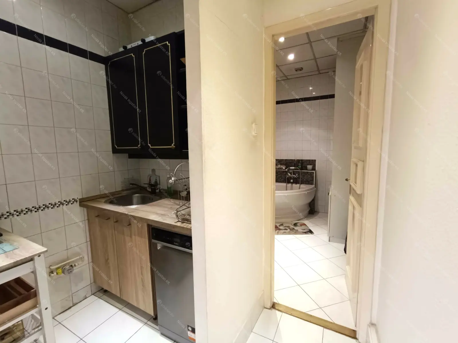 Kiadó albérlet 280000 Ft/hó áron: Budapest, V. kerület  Múzeum körút. Mérete: 55 nm, 1 szobás | Alberlet.hu - 6702470