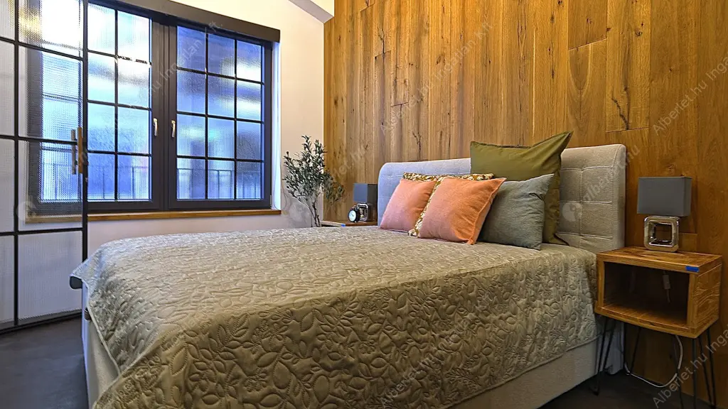 Kiadó albérlet 445000 Ft/hó áron: Budapest, V. kerület  Múzeum körút. Mérete: 70 nm, 2 szobás | Alberlet.hu - 6563480