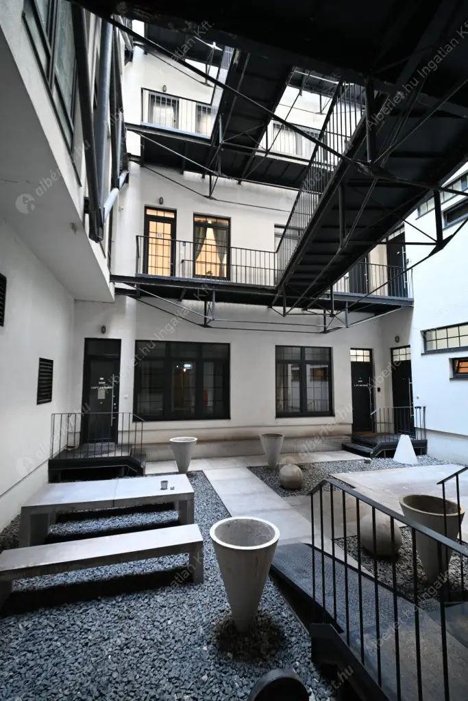 Kiadó albérlet 445000 Ft/hó áron: Budapest, V. kerület  Múzeum körút. Mérete: 70 nm, 2 szobás | Alberlet.hu - 6615313