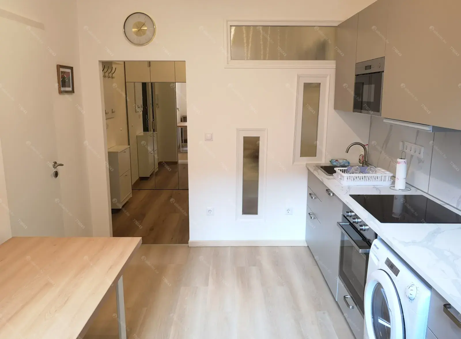 Kiadó albérlet 179000 Ft/hó áron: Budapest, V. kerület   Múzeum krt. . Mérete: 26 nm, 1 szobás | Alberlet.hu - 6678834