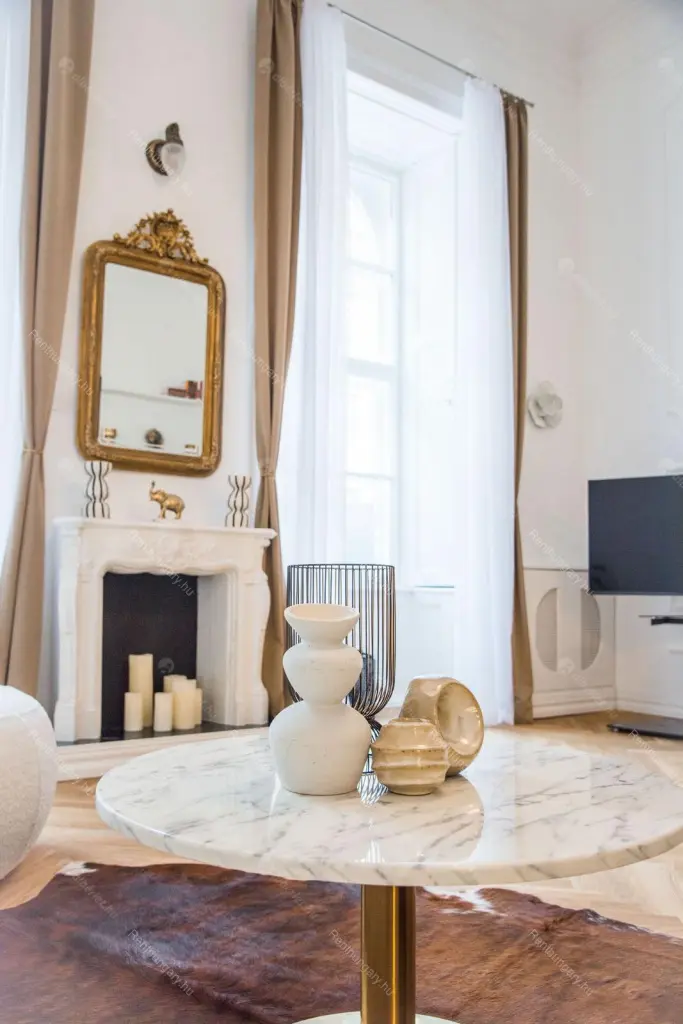 Kiadó albérlet 507000 Ft/hó áron: Budapest, V. kerület  Nádor  utca . Mérete: 61 nm, 3 szobás | Alberlet.hu - 6705268