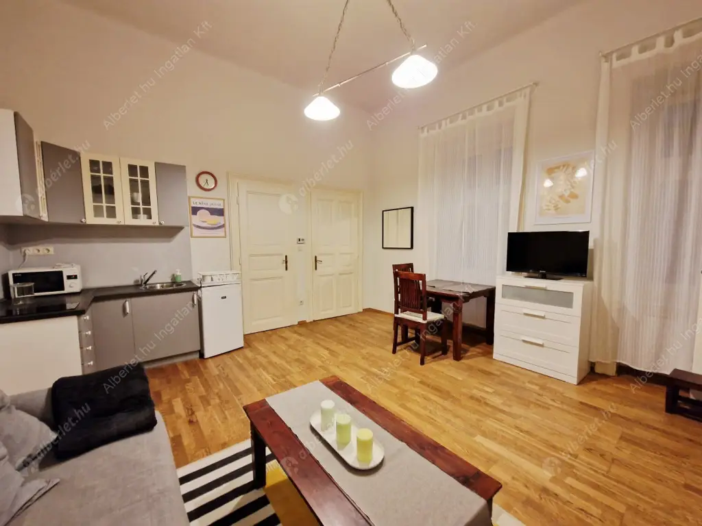 Kiadó albérlet 230000 Ft/hó áron: Budapest, V. kerület  Nagy Ignác utca. Mérete: 43 nm, 1 szobás | Alberlet.hu - 6639286