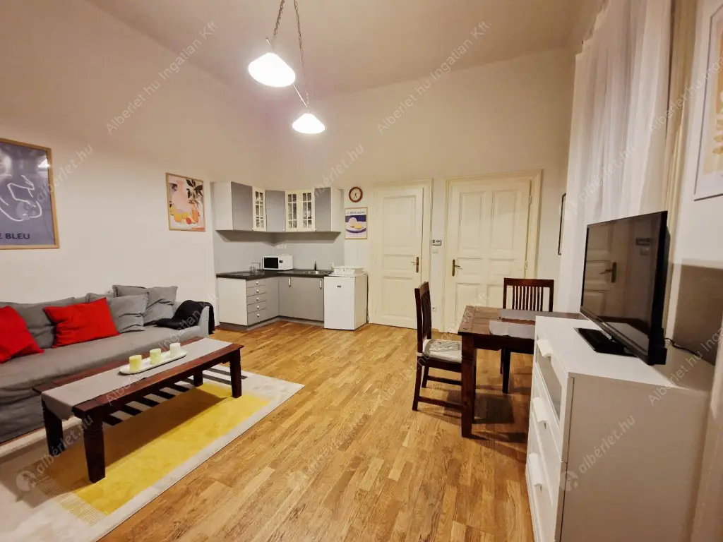Kiadó albérlet 230000 Ft/hó áron: Budapest, V. kerület  Nagy Ignác utca. Mérete: 43 nm, 1 szobás | Alberlet.hu - 6639288