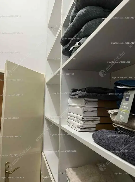 Kiadó albérlet 350000 Ft/hó áron: Budapest, V. kerület  Nagy Ignác utca. Mérete: 50 nm, 2 szobás | Alberlet.hu - 6625960