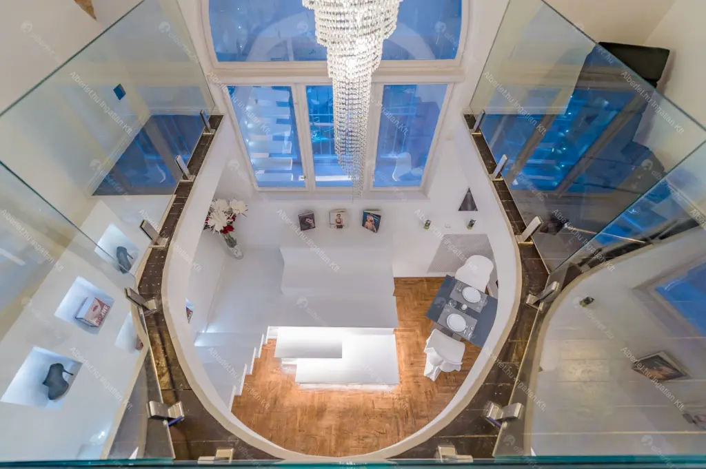 Kiadó albérlet 1100000 Ft/hó áron: Budapest, V. kerület  nan utca . Mérete: 55 nm, 1 szobás | Alberlet.hu - 6656414