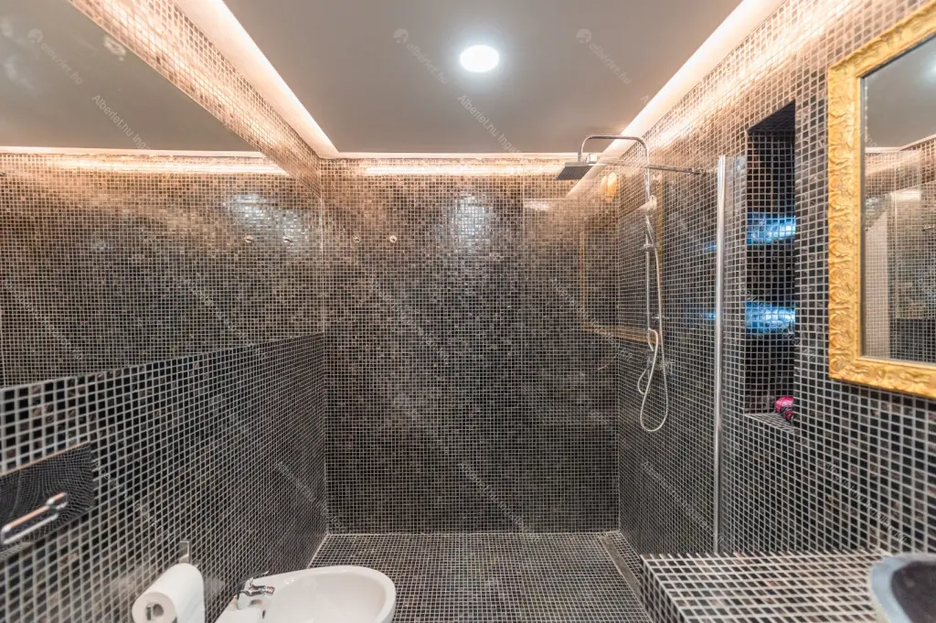 Kiadó albérlet 1100000 Ft/hó áron: Budapest, V. kerület  nan utca . Mérete: 55 nm, 1 szobás | Alberlet.hu - 6656428