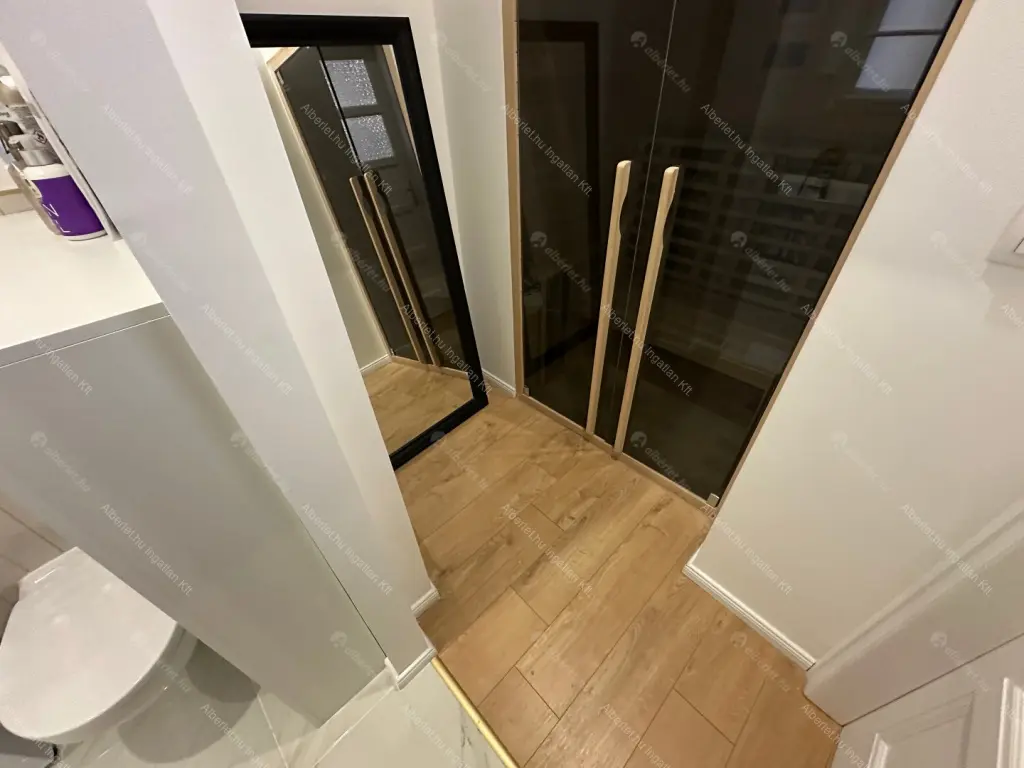 Kiadó albérlet 629000 Ft/hó áron: Budapest, V. kerület  Nyáry Pál utca. Mérete: 100 nm, 3 szobás | Alberlet.hu - 6681853