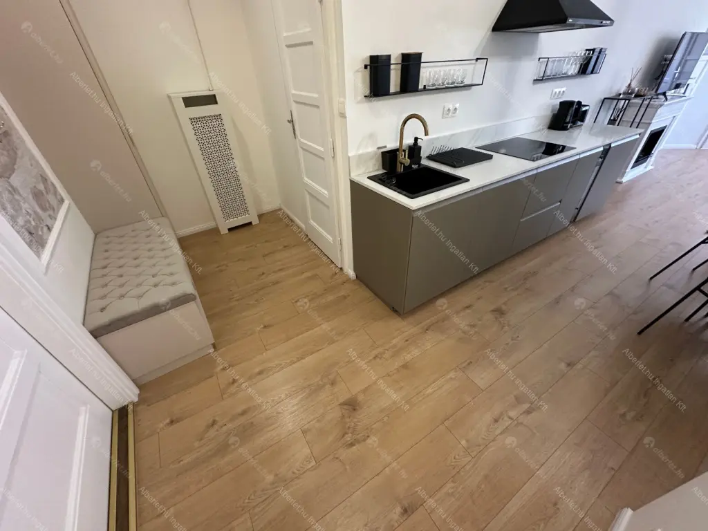 Kiadó albérlet 629000 Ft/hó áron: Budapest, V. kerület  Nyáry Pál utca. Mérete: 100 nm, 3 szobás | Alberlet.hu - 6681854