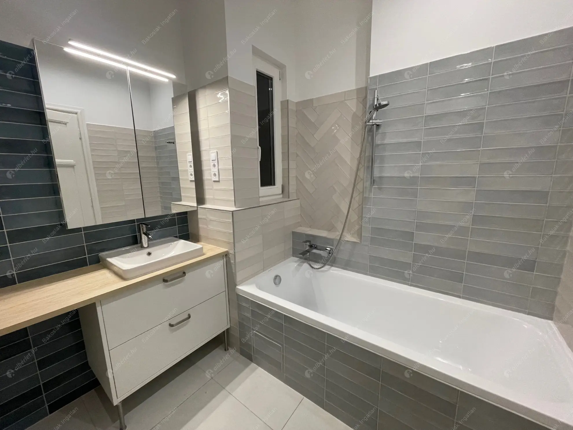 Kiadó albérlet 350000 Ft/hó áron: Budapest, V. kerület  Nyáry Pál utca. Mérete: 60 nm, 2 szobás | Alberlet.hu - 6586084