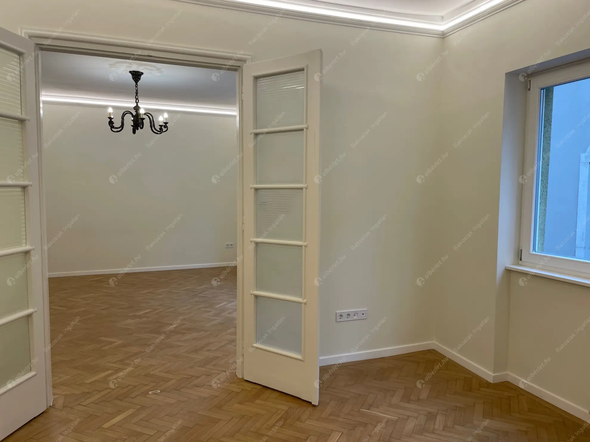 Kiadó albérlet 350000 Ft/hó áron: Budapest, V. kerület  Nyáry Pál utca. Mérete: 60 nm, 2 szobás | Alberlet.hu - 6586086