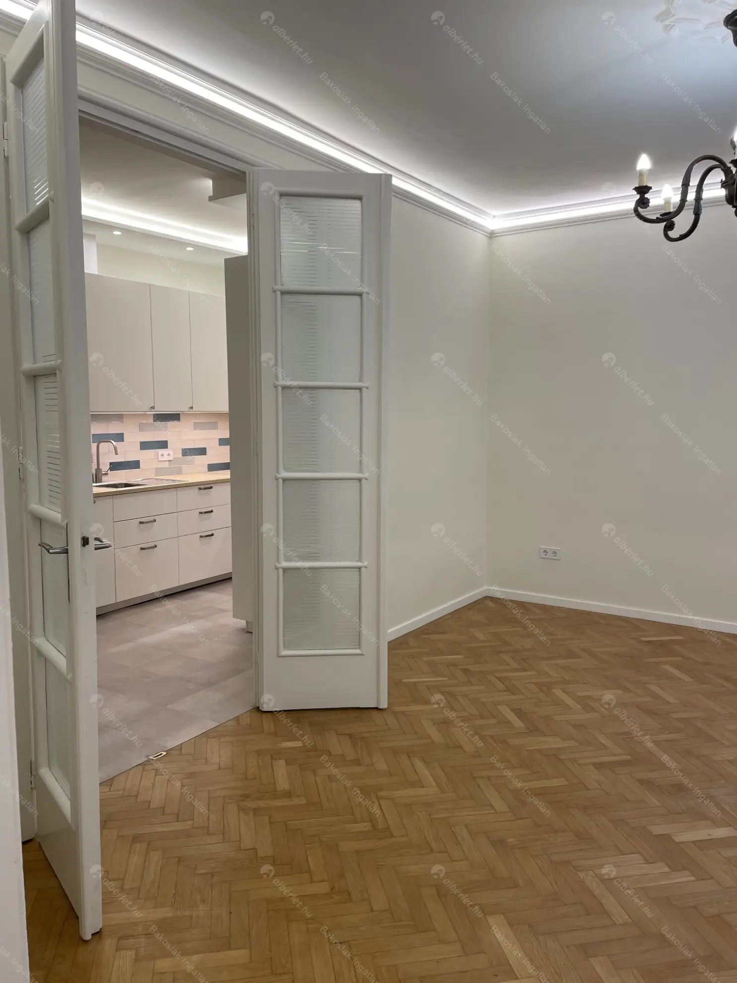 Kiadó albérlet 350000 Ft/hó áron: Budapest, V. kerület  Nyáry Pál utca. Mérete: 60 nm, 2 szobás | Alberlet.hu - 6586089