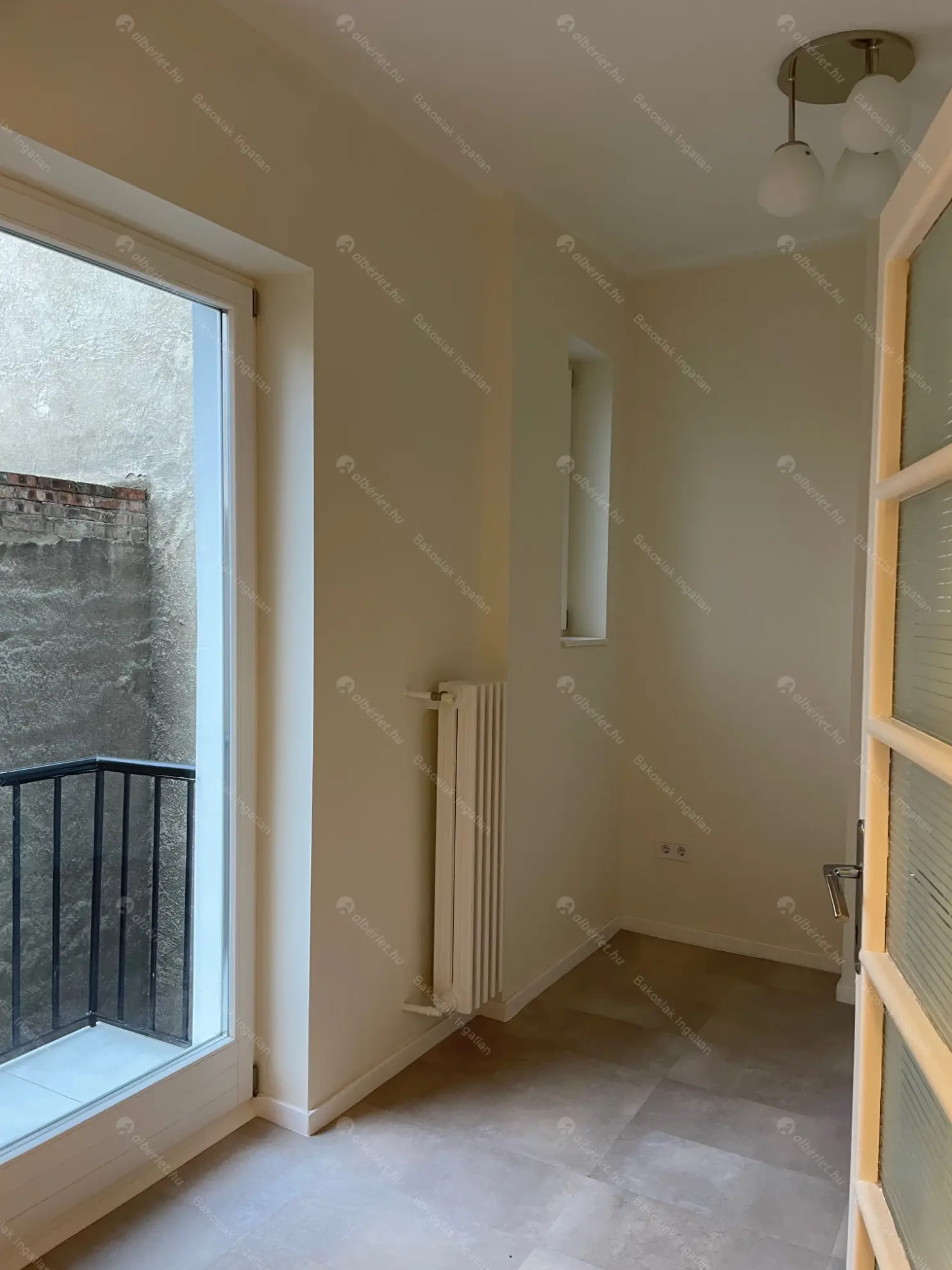 Kiadó albérlet 350000 Ft/hó áron: Budapest, V. kerület  Nyáry Pál utca. Mérete: 60 nm, 2 szobás | Alberlet.hu - 6586097