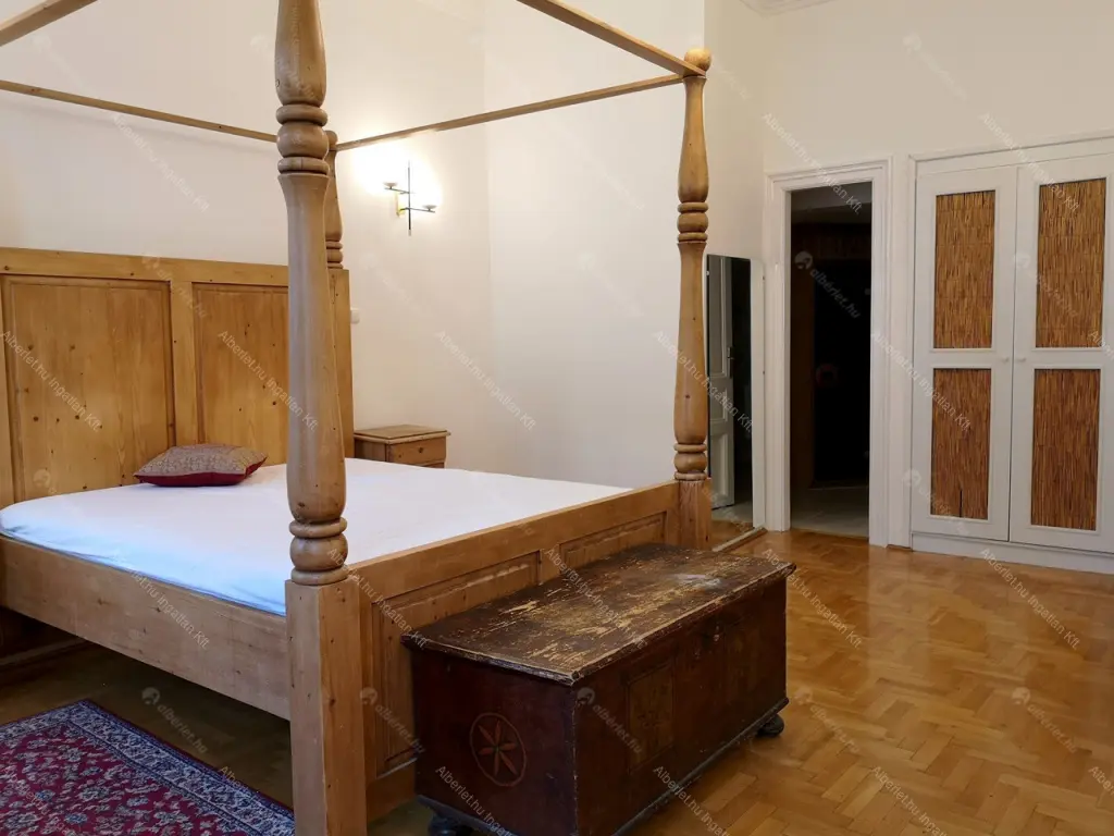 Kiadó albérlet 500000 Ft/hó áron: Budapest, V. kerület  Október 6. utca. Mérete: 124 nm, 4 szobás | Alberlet.hu - 6681635