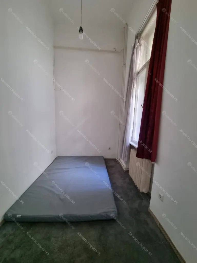 Kiadó albérlet 180000 Ft/hó áron: Budapest, V. kerület  Október 6. utca. Mérete: 27 nm, 1 szobás | Alberlet.hu - 6641409