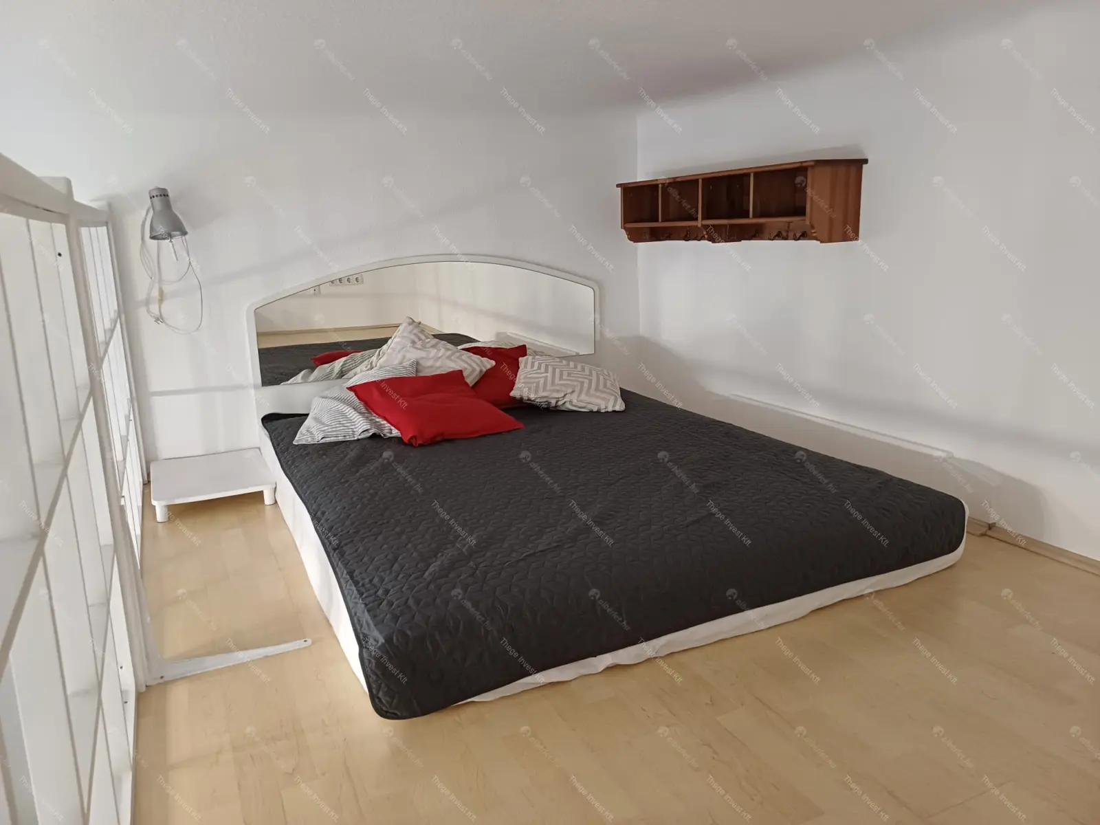 Kiadó albérlet 240000 Ft/hó áron: Budapest, V. kerület  Október 6. utca. Mérete: 35 nm, 1 szobás | Alberlet.hu - 6666212