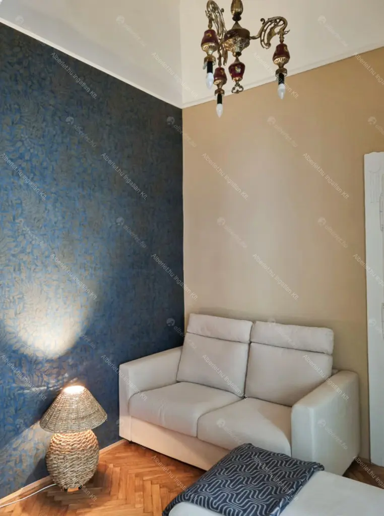 Kiadó albérlet 290000 Ft/hó áron: Budapest, V. kerület  Október 6. utca. Mérete: 40 nm, 1 szobás | Alberlet.hu - 6675009