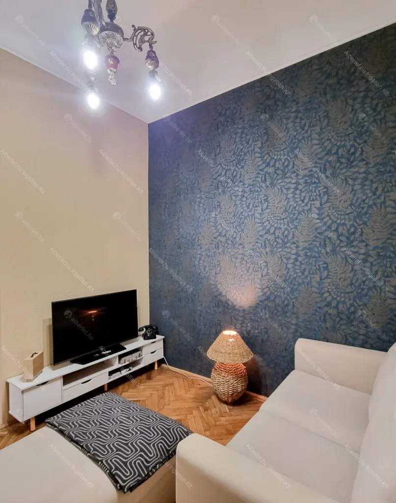 Kiadó albérlet 290000 Ft/hó áron: Budapest, V. kerület  Október 6. utca. Mérete: 40 nm, 1 szobás | Alberlet.hu - 6675011