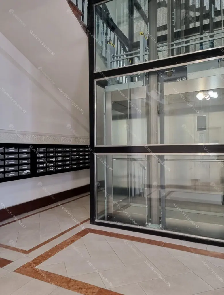 Kiadó albérlet 290000 Ft/hó áron: Budapest, V. kerület  Október 6. utca. Mérete: 40 nm, 1 szobás | Alberlet.hu - 6675024