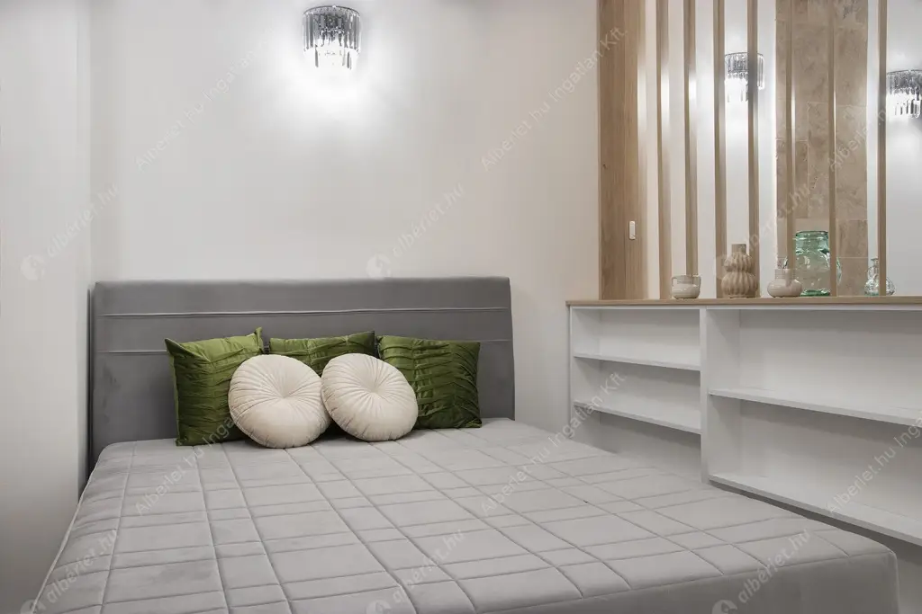 Kiadó albérlet 300000 Ft/hó áron: Budapest, V. kerület  Október 6. utca. Mérete: 52 nm, 1 szobás | Alberlet.hu - 6598010