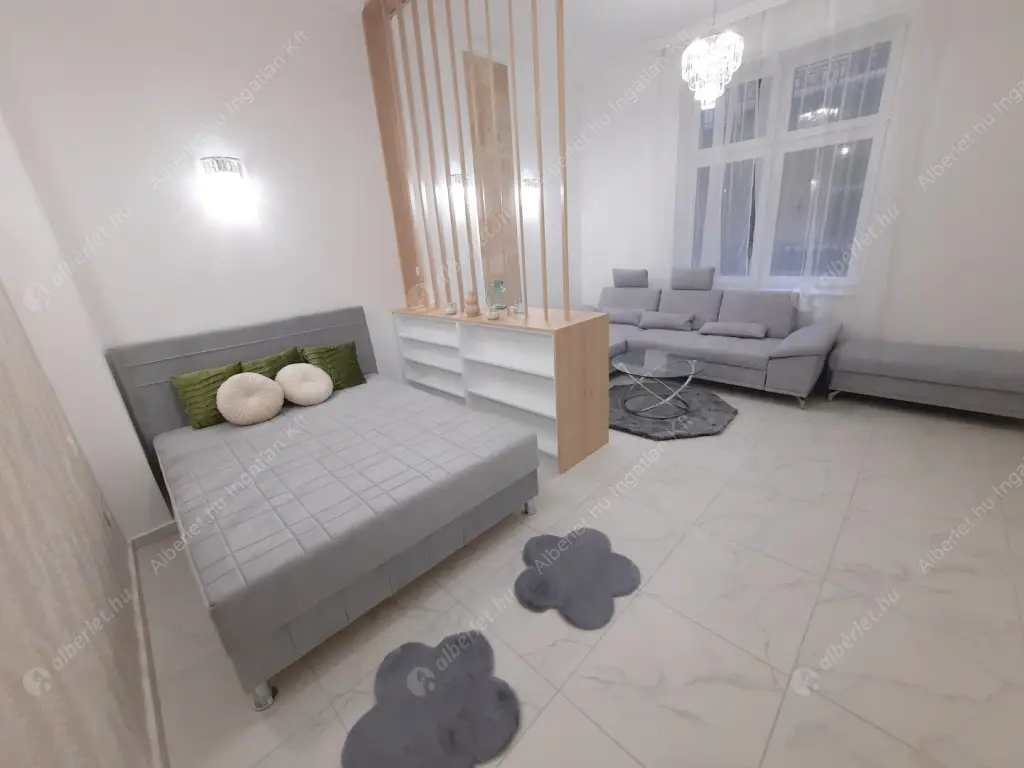 Kiadó albérlet 300000 Ft/hó áron: Budapest, V. kerület  Október 6. utca. Mérete: 52 nm, 1 szobás | Alberlet.hu - 6598019