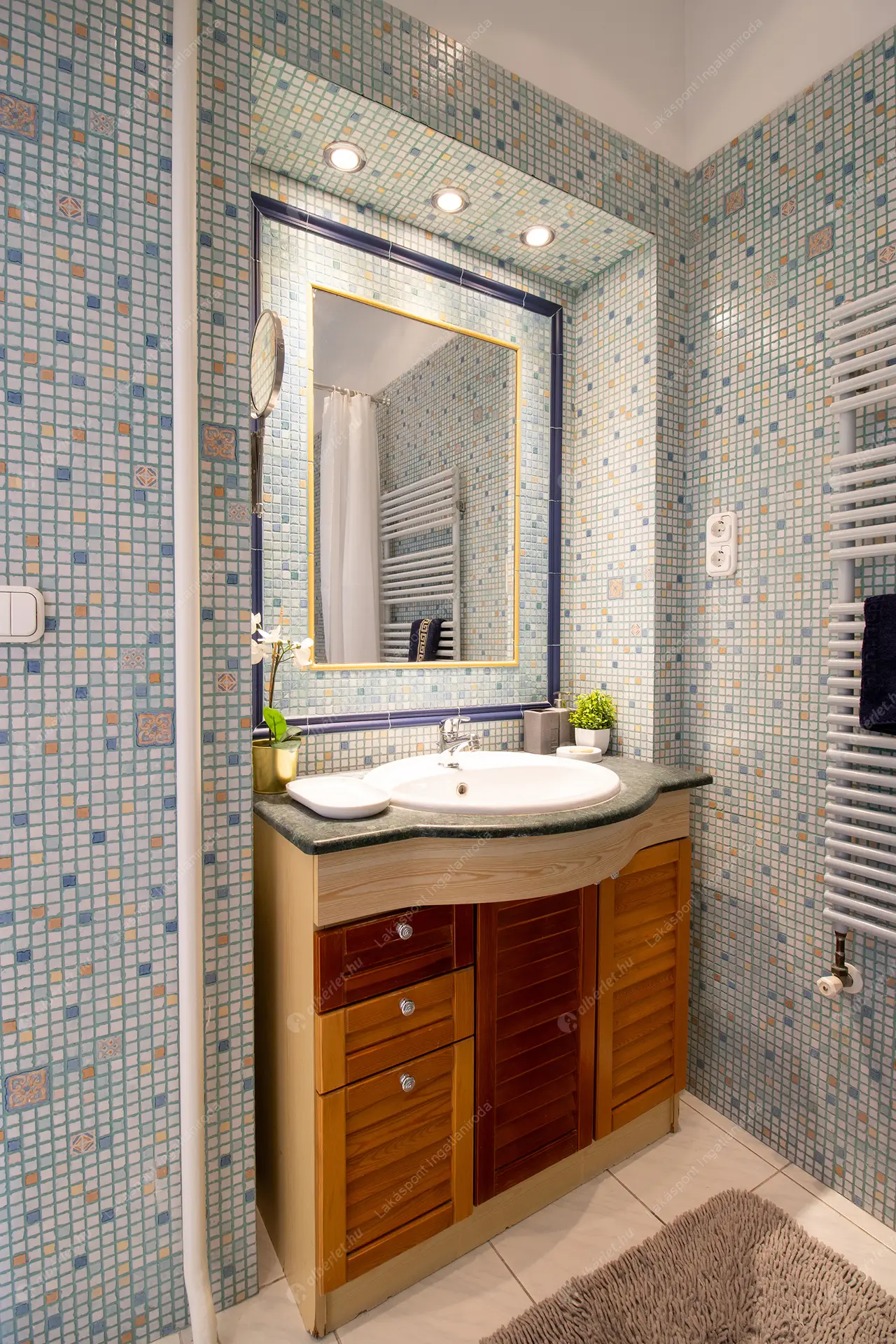 Kiadó albérlet 622000 Ft/hó áron: Budapest, V. kerület  Október 6. utca. Mérete: 62 nm, 3 szobás | Alberlet.hu - 6445652