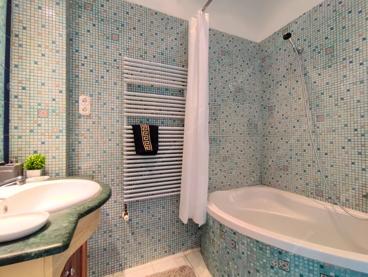 Kiadó albérlet 622000 Ft/hó áron: Budapest, V. kerület  Október 6. utca. Mérete: 62 nm, 3 szobás | Alberlet.hu - 6445653