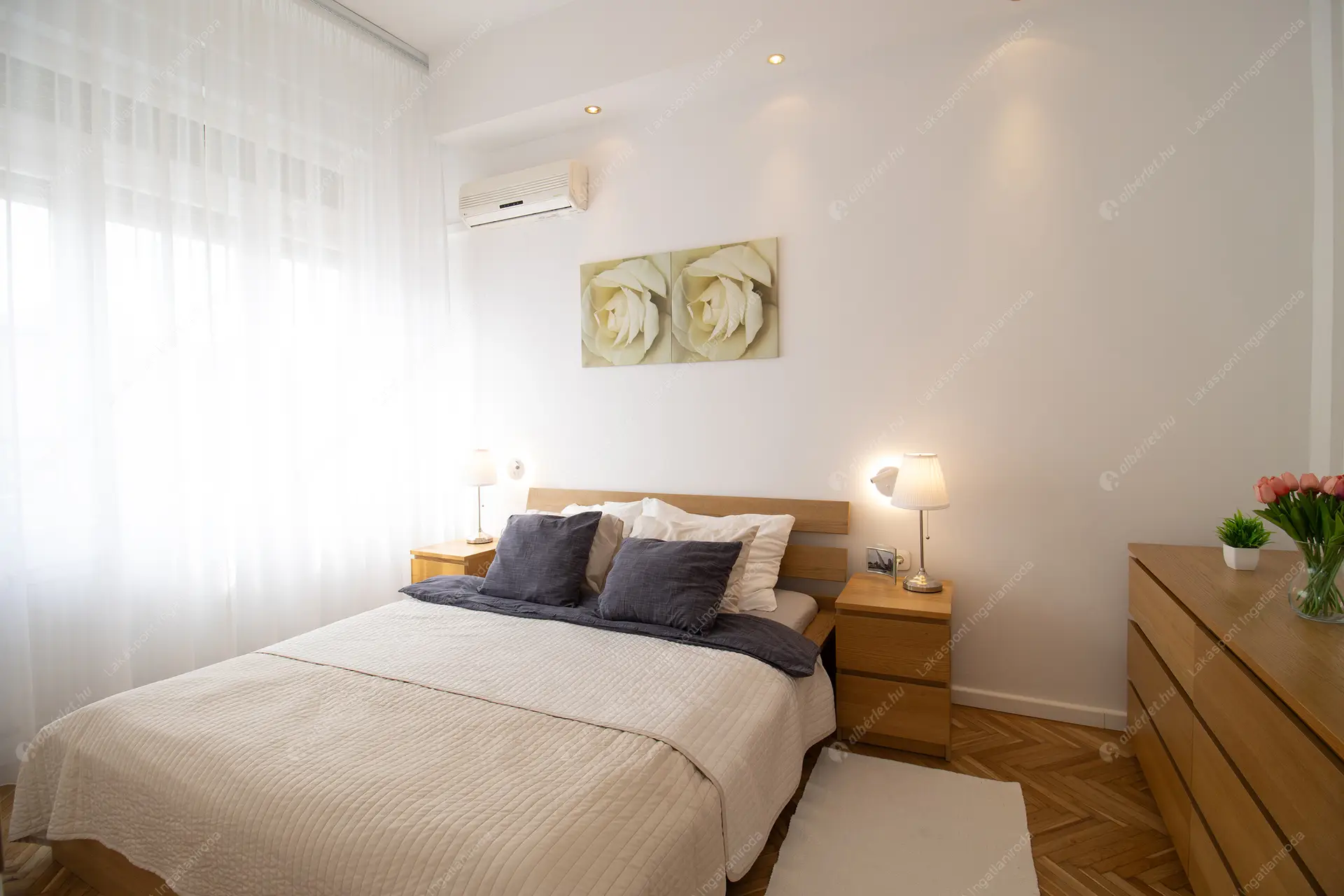 Kiadó albérlet 622000 Ft/hó áron: Budapest, V. kerület  Október 6. utca. Mérete: 62 nm, 3 szobás | Alberlet.hu - 6445654