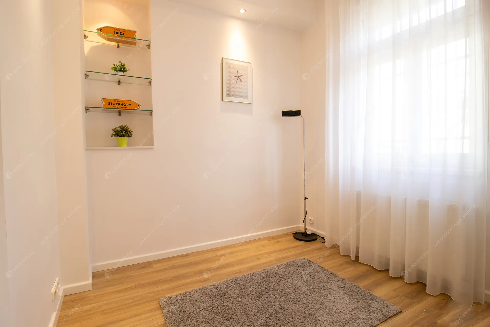 Kiadó albérlet 622000 Ft/hó áron: Budapest, V. kerület  Október 6. utca. Mérete: 62 nm, 3 szobás | Alberlet.hu - 6445657