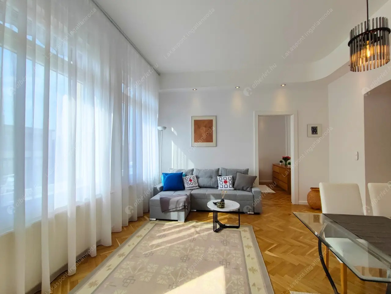 Kiadó albérlet 622000 Ft/hó áron: Budapest, V. kerület  Október 6. utca. Mérete: 62 nm, 3 szobás | Alberlet.hu - 6445660