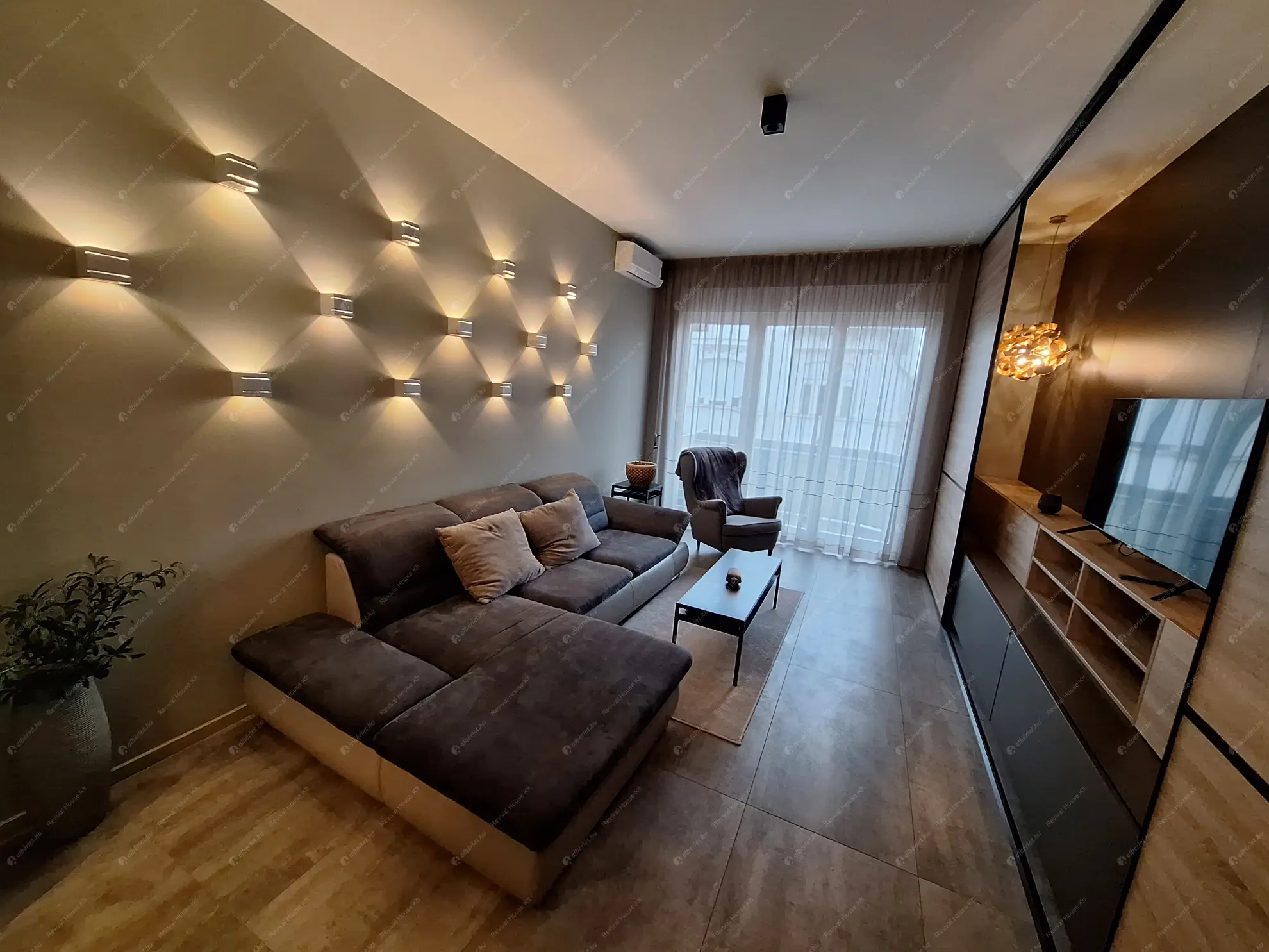 Kiadó albérlet 766000 Ft/hó áron: Budapest, V. kerület  Október 6. utca. Mérete: 80 nm, 3 szobás | Alberlet.hu - 6565275