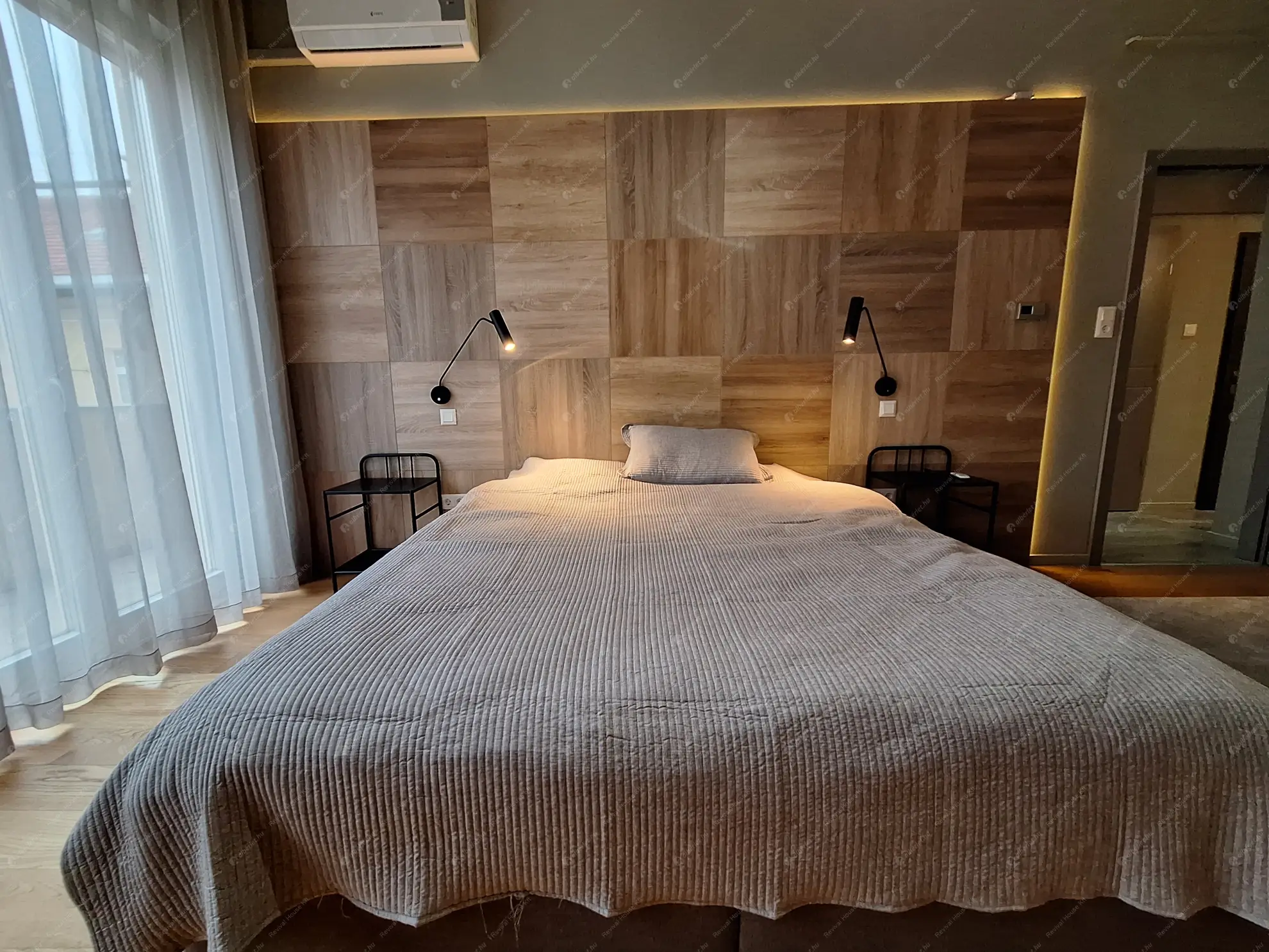 Kiadó albérlet 766000 Ft/hó áron: Budapest, V. kerület  Október 6. utca. Mérete: 80 nm, 3 szobás | Alberlet.hu - 6565291