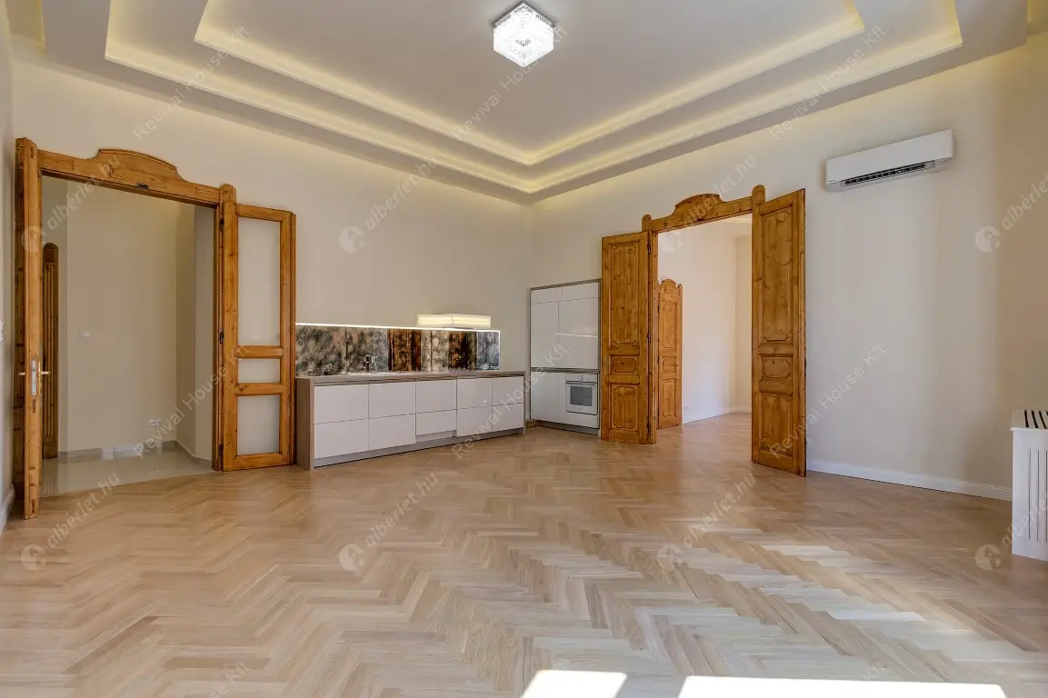 Kiadó albérlet 648000 Ft/hó áron: Budapest, V. kerület  Október 6. utca. Mérete: 90 nm, 3 szobás | Alberlet.hu - 6593335