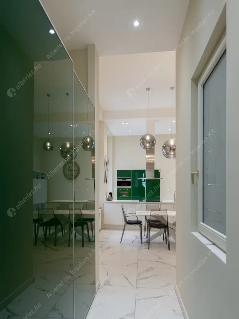 Kiadó albérlet 950000 Ft/hó áron: Budapest, V. kerület  Papnövelde utca. Mérete: 160 nm, 4 szobás | Alberlet.hu - 6603437