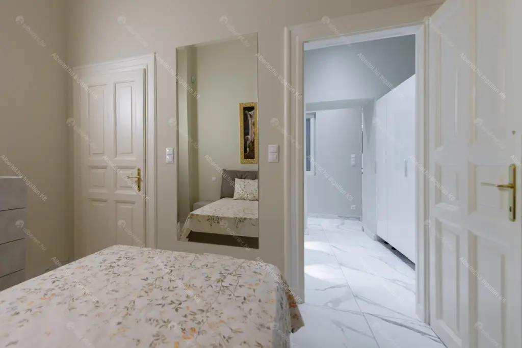 Kiadó albérlet 950000 Ft/hó áron: Budapest, V. kerület  Papnövelde utca. Mérete: 160 nm, 4 szobás | Alberlet.hu - 6655515