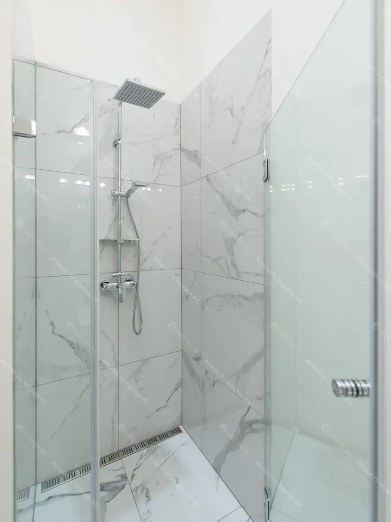 Kiadó albérlet 950000 Ft/hó áron: Budapest, V. kerület  Papnövelde utca. Mérete: 160 nm, 4 szobás | Alberlet.hu - 6655517