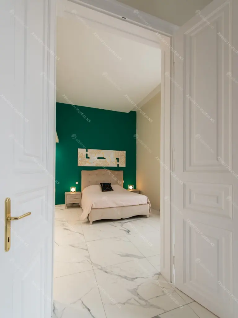 Kiadó albérlet 950000 Ft/hó áron: Budapest, V. kerület  Papnövelde utca. Mérete: 160 nm, 4 szobás | Alberlet.hu - 6655521