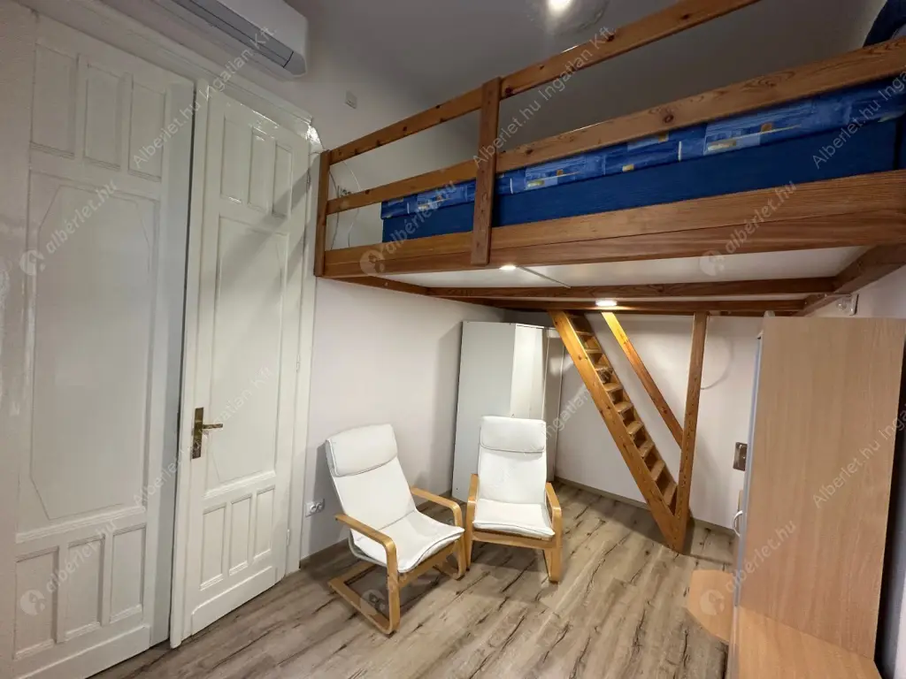 Kiadó albérlet 245000 Ft/hó áron: Budapest, V. kerület  Papnövelde utca. Mérete: 22 nm, 1 szobás | Alberlet.hu - 6601839