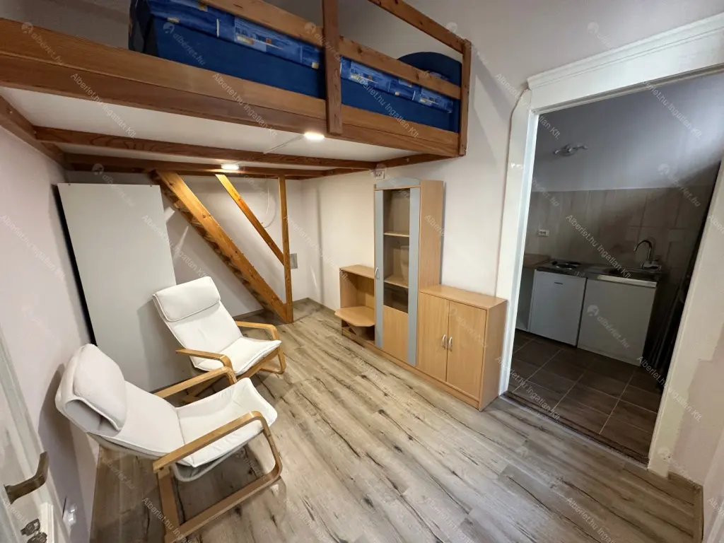 Kiadó albérlet 245000 Ft/hó áron: Budapest, V. kerület  Papnövelde utca. Mérete: 22 nm, 1 szobás | Alberlet.hu - 6640148