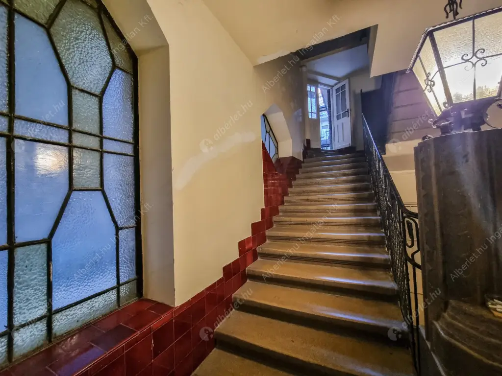 Kiadó albérlet 350000 Ft/hó áron: Budapest, V. kerület  Papnövelde utca. Mérete: 55 nm, 2 szobás | Alberlet.hu - 6588869