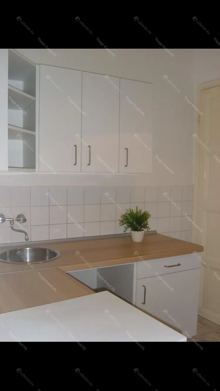 Kiadó albérlet 300000 Ft/hó áron: Budapest, V. kerület  Papnövelde utca. Mérete: 70 nm, 2 szobás | Alberlet.hu - 6691828