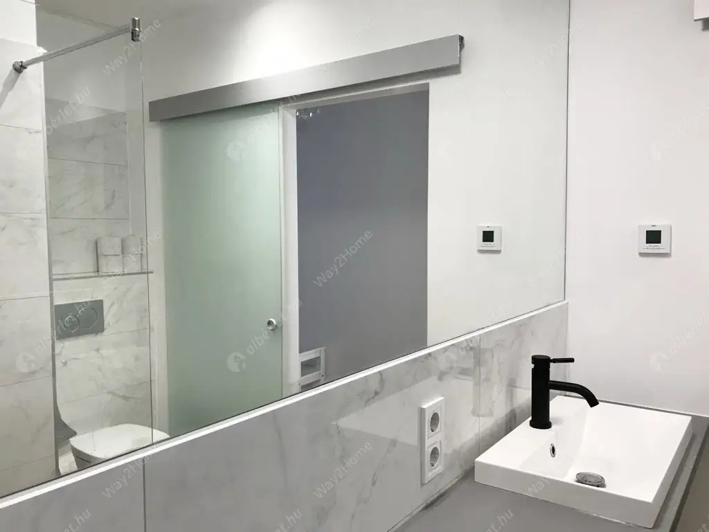 Kiadó albérlet 309000 Ft/hó áron: Budapest, V. kerület  Párizsi utca. Mérete: 43 nm, 1 szobás | Alberlet.hu - 6627730