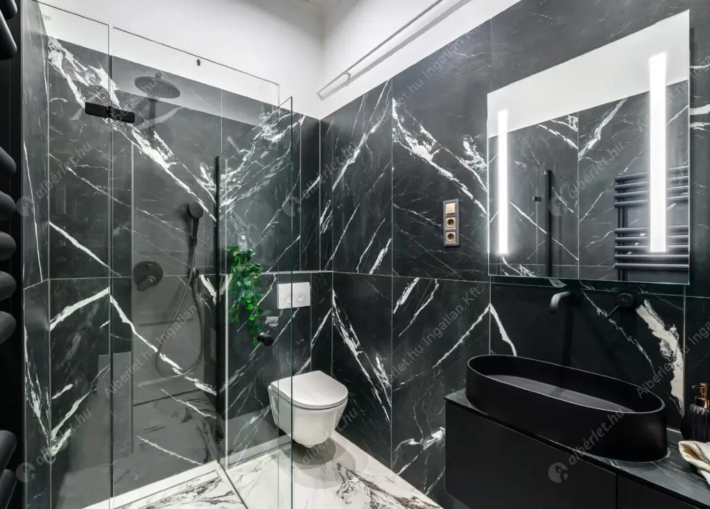 Kiadó albérlet 1000000 Ft/hó áron: Budapest, V. kerület  Párizsi utca. Mérete: 81 nm, 3 szobás | Alberlet.hu - 6633953