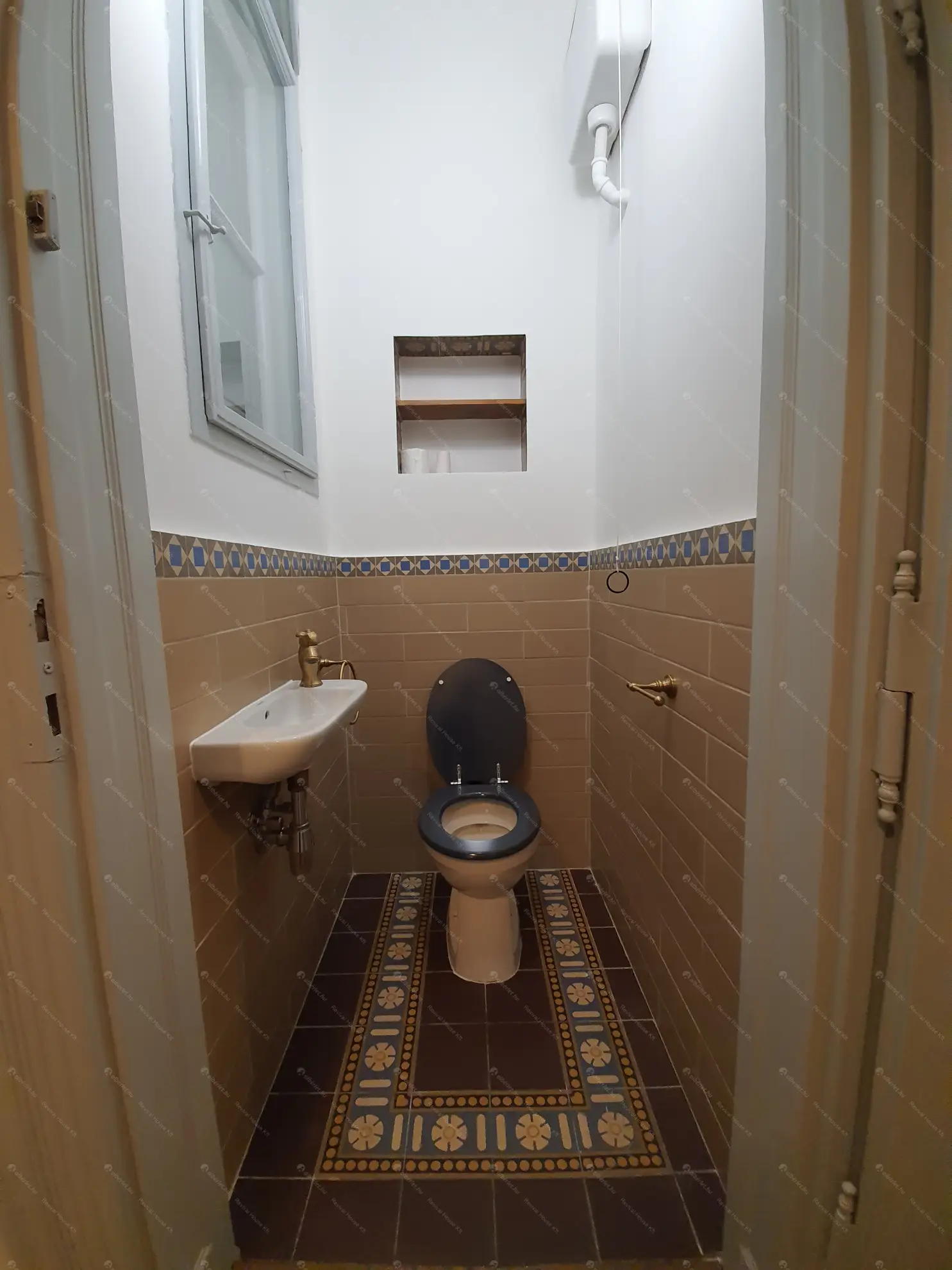 Kiadó albérlet 1544000 Ft/hó áron: Budapest, V. kerület  Perczel Mór utca. Mérete: 202 nm, 6 szobás | Alberlet.hu - 6626158