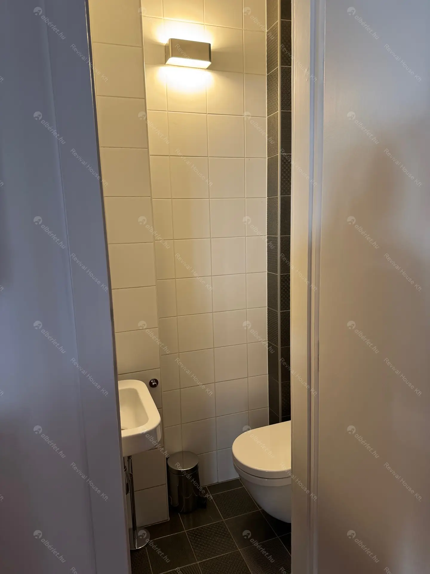 Kiadó albérlet 500000 Ft/hó áron: Budapest, V. kerület  Petőfi Sándor utca. Mérete: 120 nm, 3 szobás | Alberlet.hu - 6533320