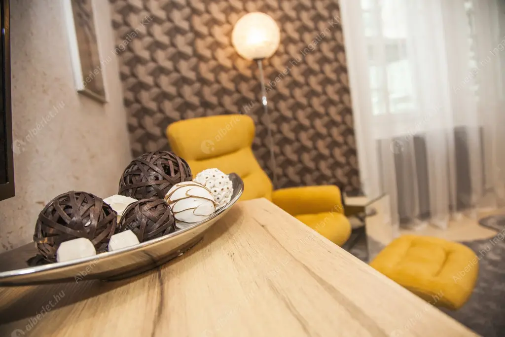 Kiadó albérlet 950000 Ft/hó áron: Budapest, V. kerület  Petőfi Sándor utca. Mérete: 127 nm, 3 szobás | Alberlet.hu - 6517657