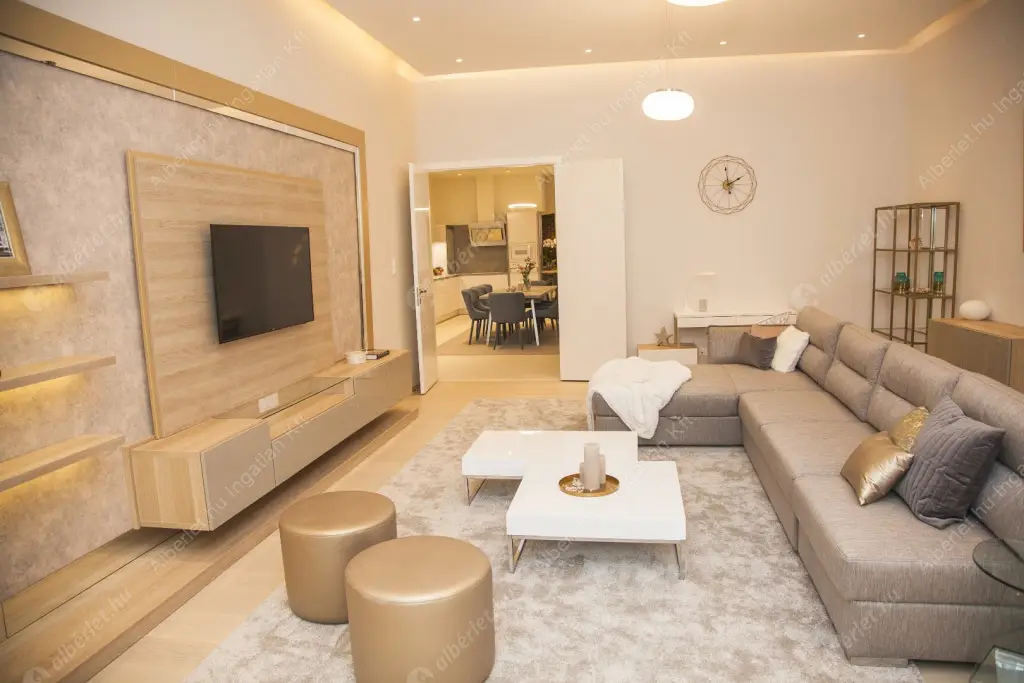 Kiadó albérlet 950000 Ft/hó áron: Budapest, V. kerület  Petőfi Sándor utca. Mérete: 127 nm, 3 szobás | Alberlet.hu - 6517668