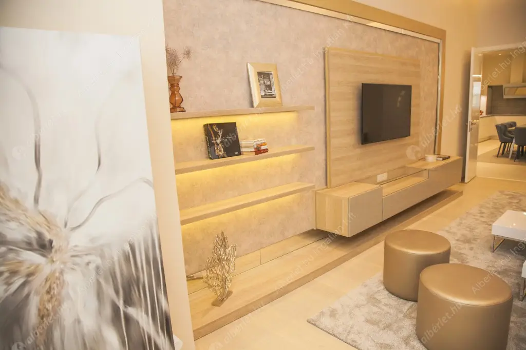 Kiadó albérlet 950000 Ft/hó áron: Budapest, V. kerület  Petőfi Sándor utca. Mérete: 127 nm, 3 szobás | Alberlet.hu - 6517669