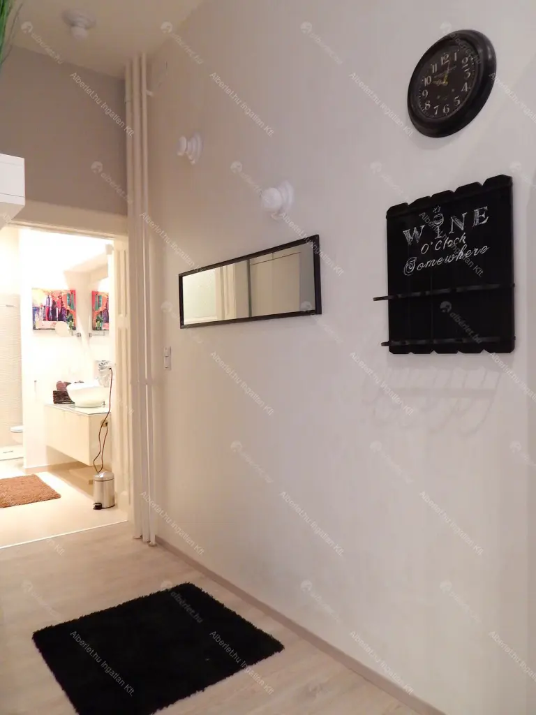 Kiadó albérlet 361000 Ft/hó áron: Budapest, V. kerület  Petőfi Sándor utca. Mérete: 45 nm, 2 szobás | Alberlet.hu - 6682619